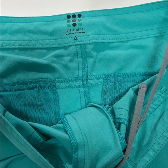 Title Nine Teal Women's Activewear Shorts - Picture 3 of 4